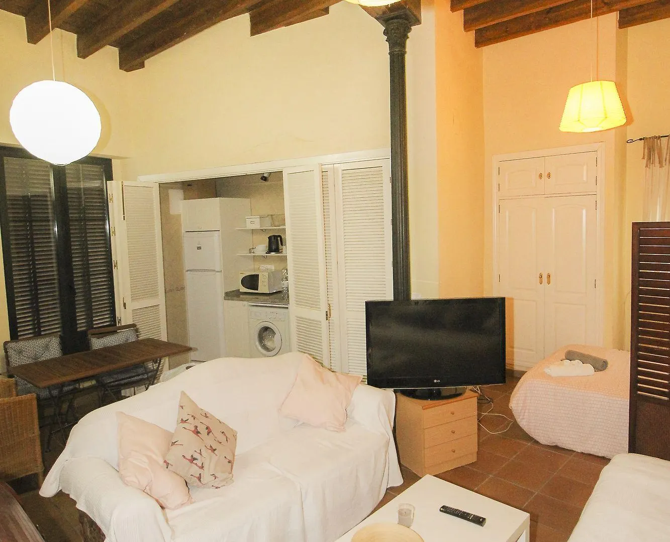 Deluxe Apartment Los Balcones Seville 0*,  Spain