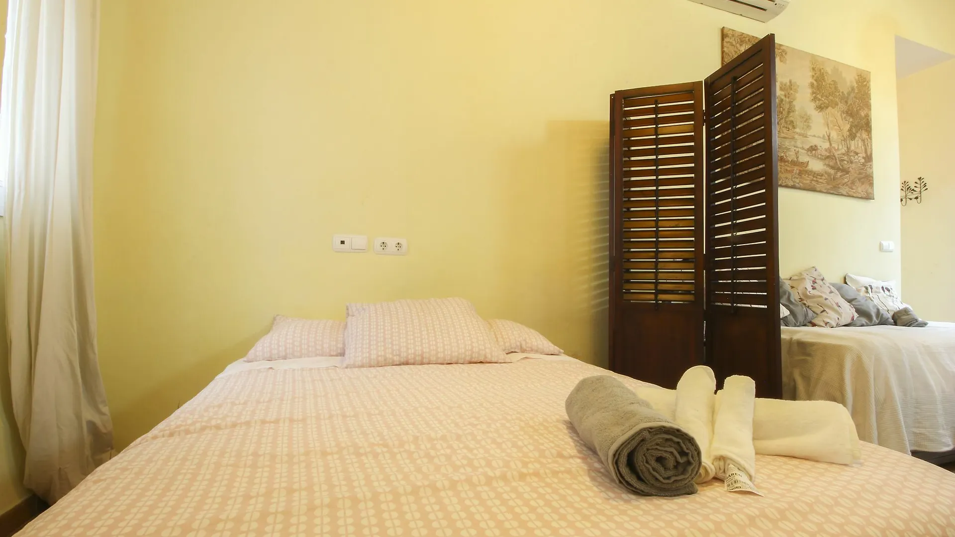 Deluxe Apartment Los Balcones Seville 0*,  Spain